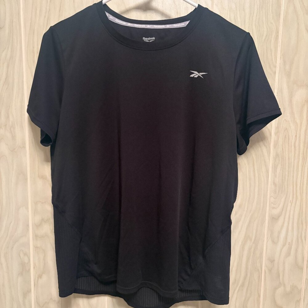 WOMENS REEBOK BLACK TOP LARGE